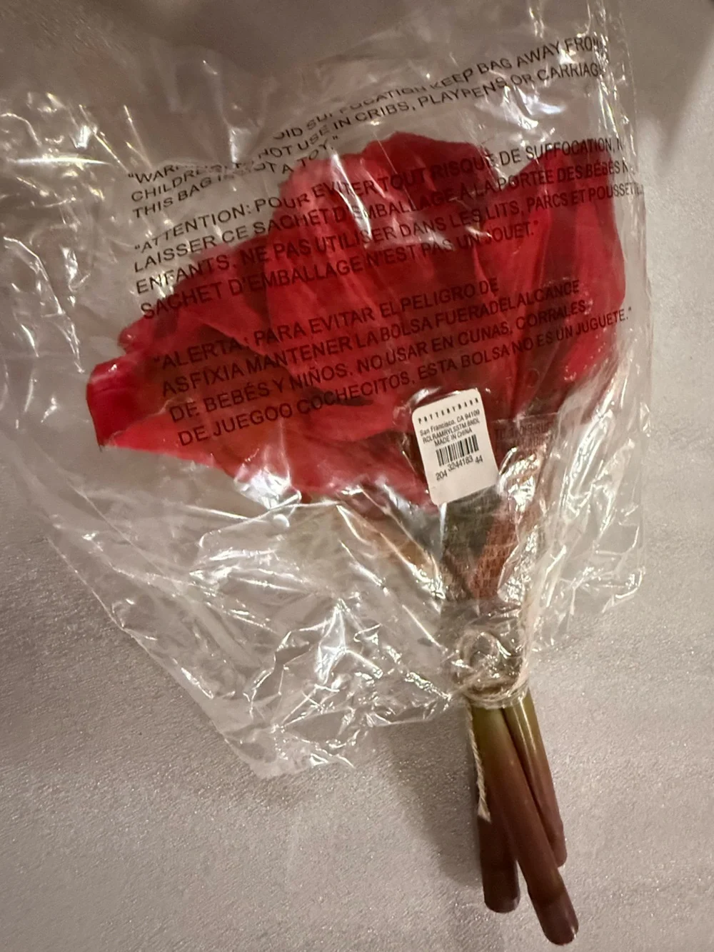 New Pottery Barn Winter Holiday Faux Amaryllis Bouquet, Red